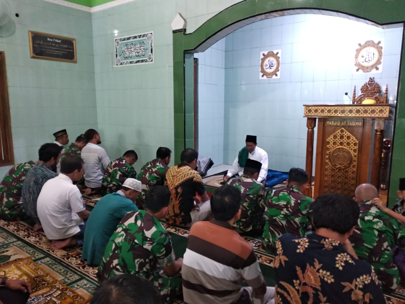 Doa Bersama Di Masjid At Taqwa Korem 073/Mkt